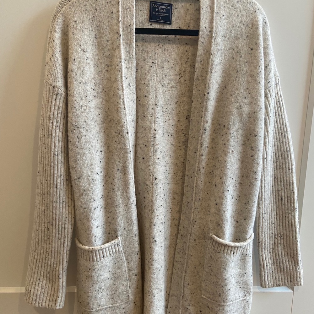 Abercrombie Oatmeal Heather Cardigan with Alpaca